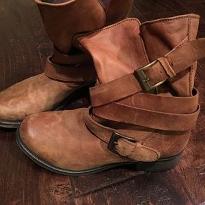 Steve Madden slouchy boots in brown